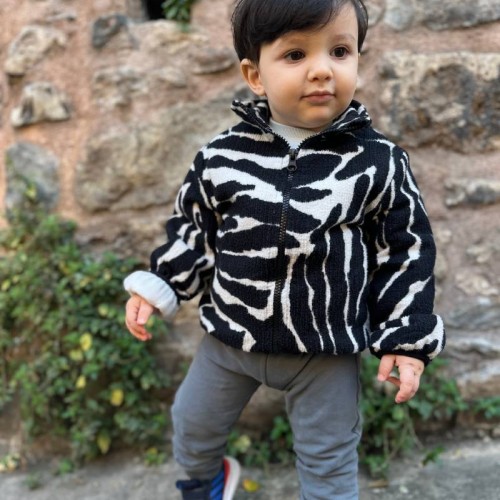 İçi Beyaz Polar Peluş Mont